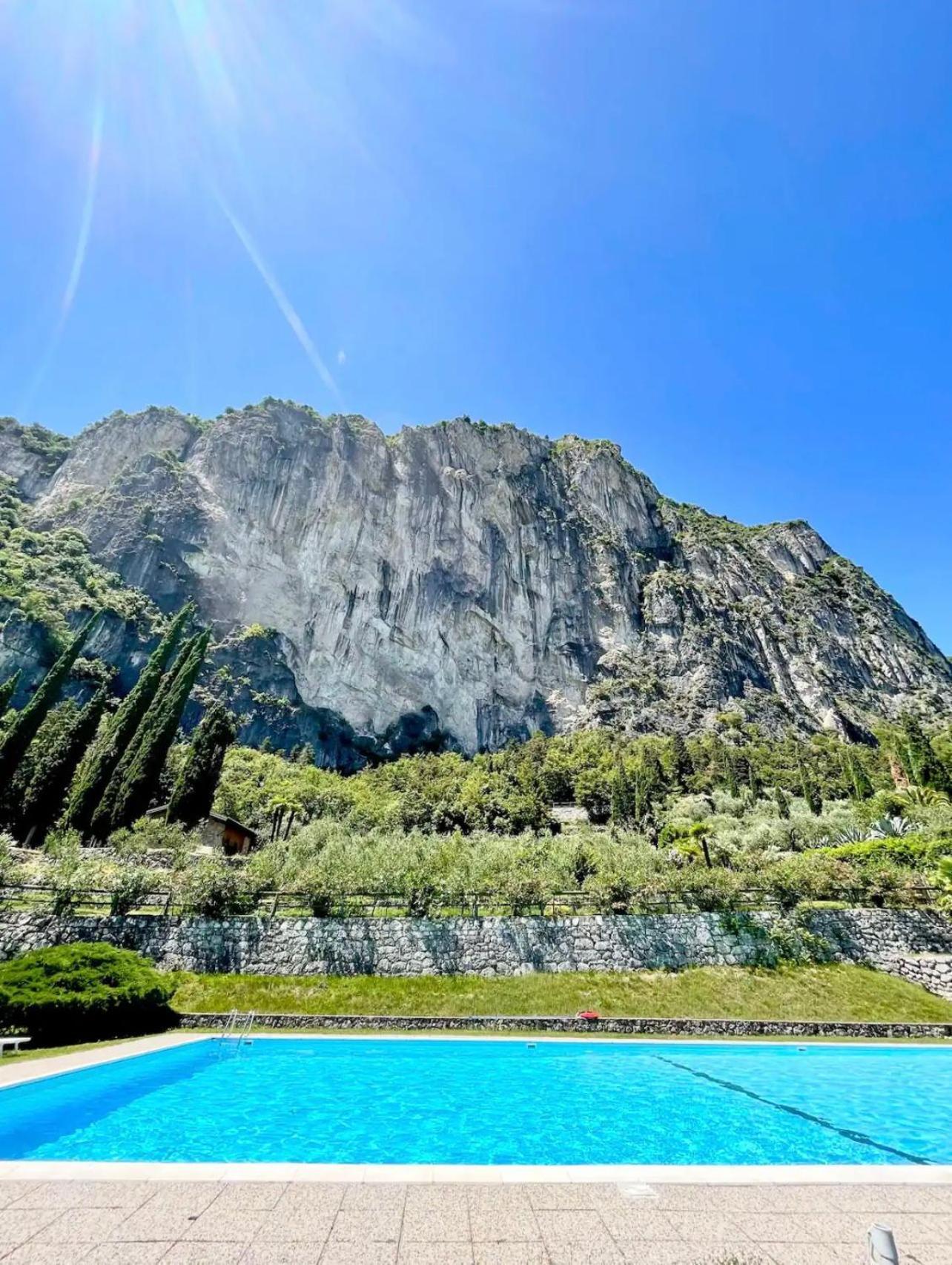 Gavazzo Nuova Casa Segantini - Panorama Pool Apartment מראה חיצוני תמונה