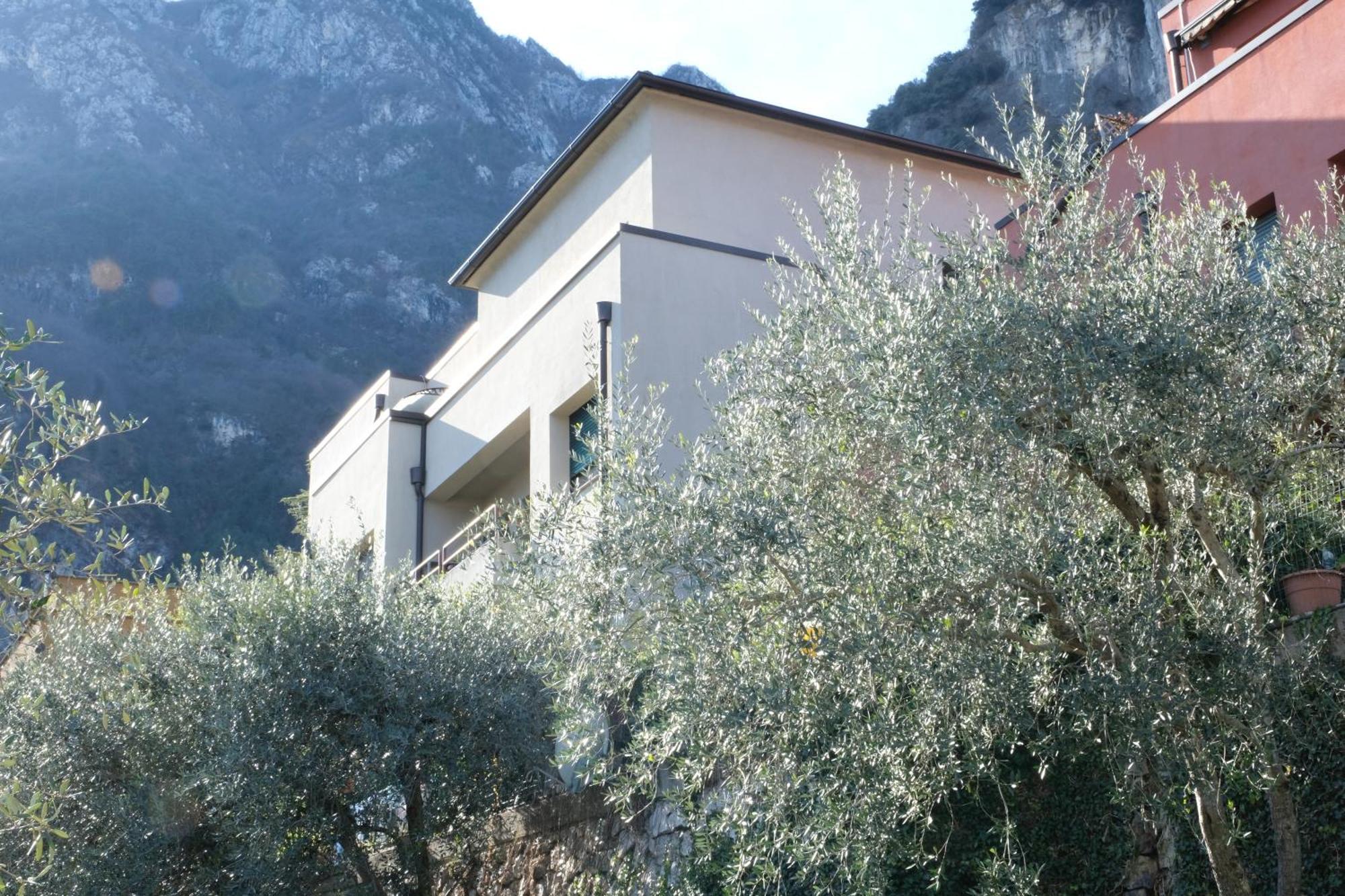 Gavazzo Nuova Casa Segantini - Panorama Pool Apartment מראה חיצוני תמונה